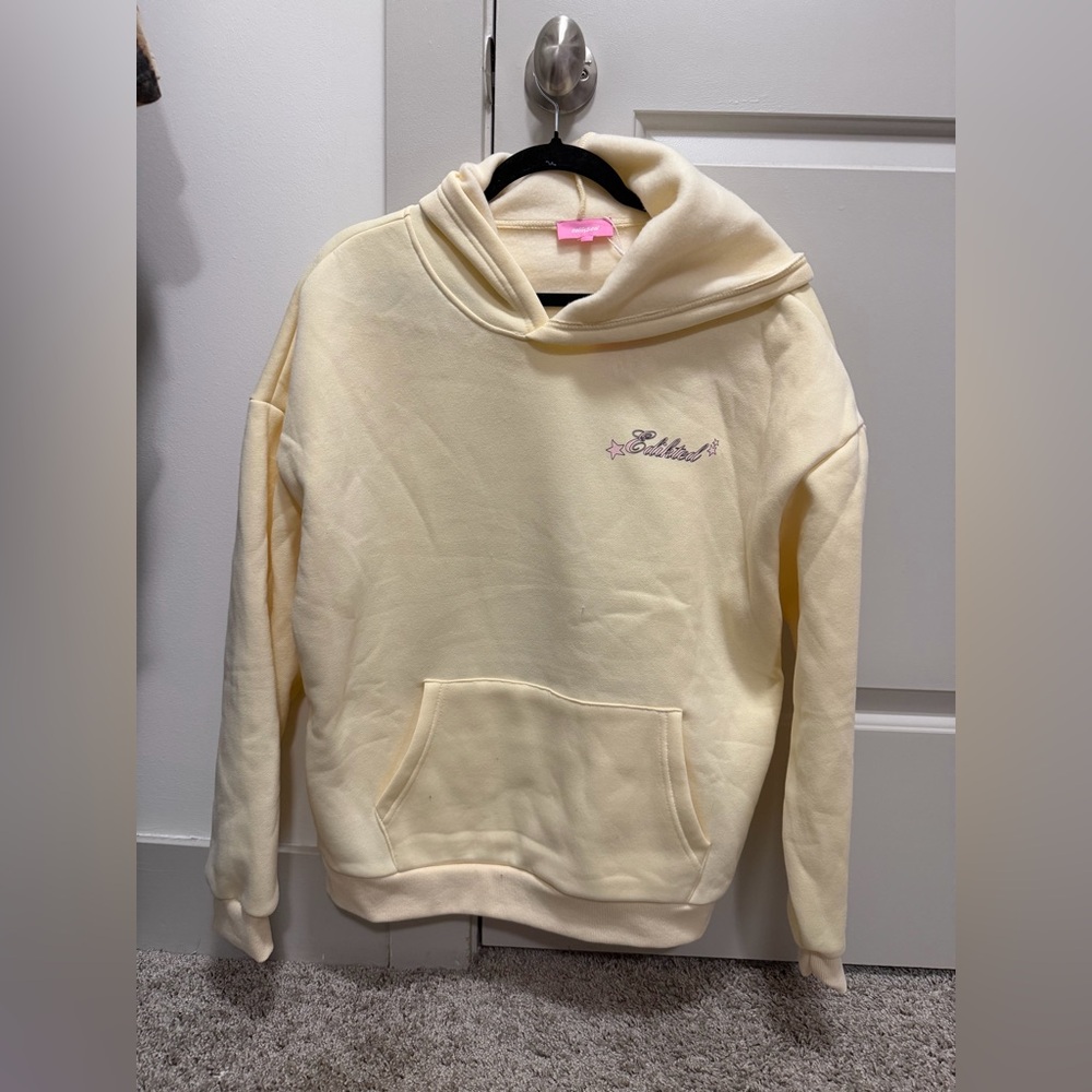 Edikted Medium Yellow With Pink Lettering On Back Hoodie. ⚡️💕